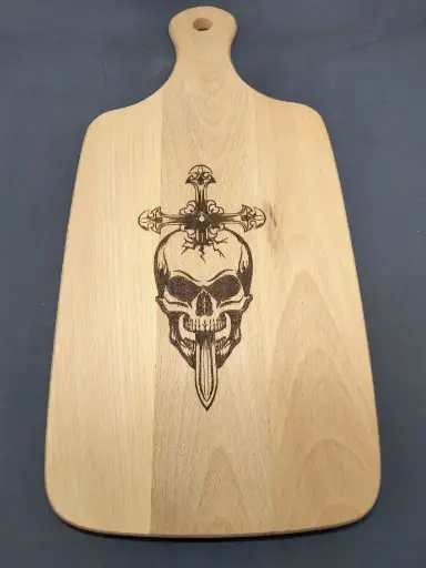 Planche à découper gravée