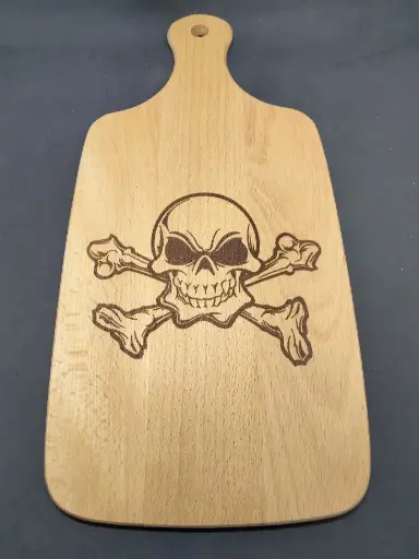 Planche à découper gravée