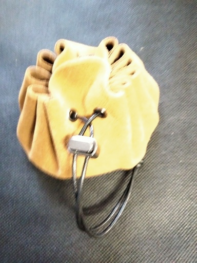 Bourse en cuir