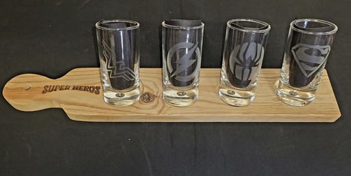 Planche à shooter 4 verres gravée