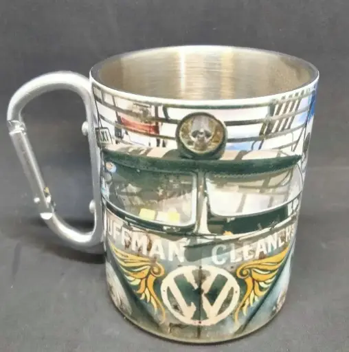 Mug metal blanc avec anse mousqueton argent
